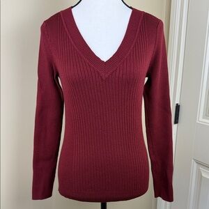 Merona Sweater Classic Burgundy V-Neck Ribbed Knit Women's Size M